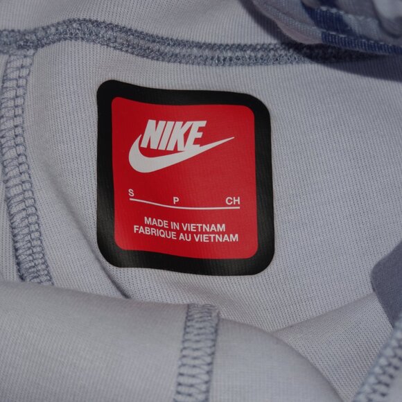 Boys Size Small (4-6) Nike Sportswear Tech Fleece Joggers, Blue Camo - Picture 5 of 5